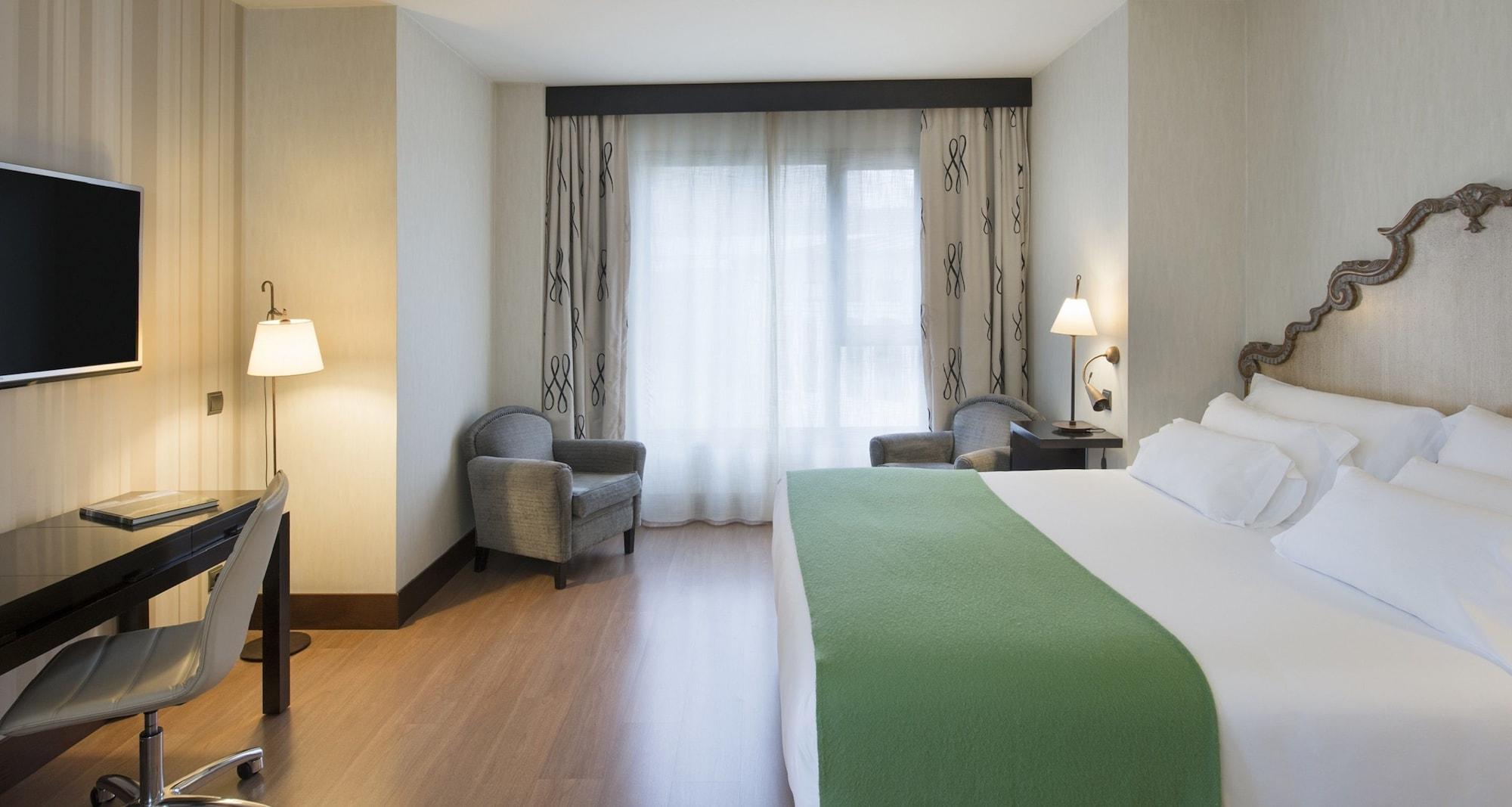 Palacio De Aviles Affiliated By Melia Exteriör bild A room at the hotel