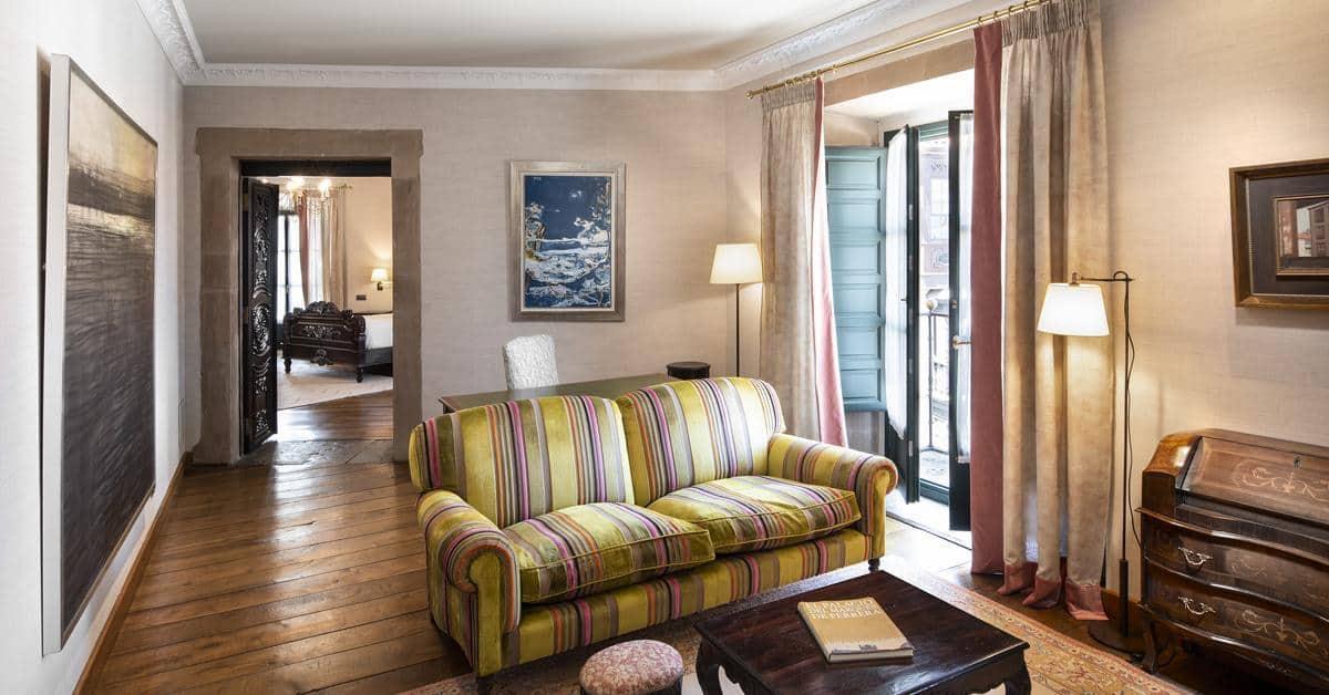 Palacio De Aviles Affiliated By Melia Exteriör bild A suite at the Hotel de Crillon