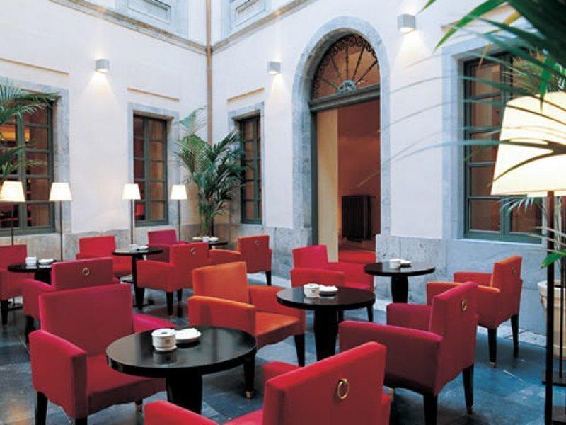 Palacio De Aviles Affiliated By Melia Restaurang bild The lobby