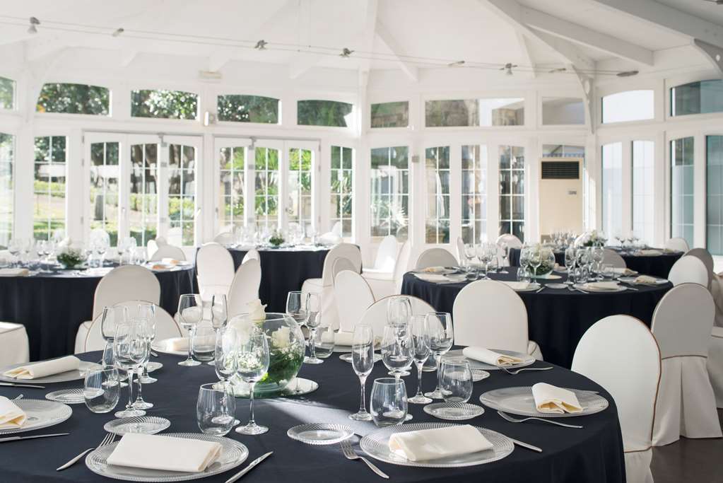 Palacio De Aviles Affiliated By Melia Exteriör bild The Orangery