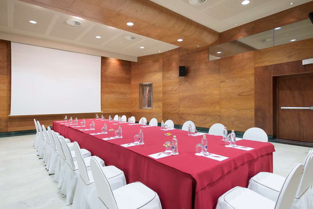 Palacio De Aviles Affiliated By Melia Exteriör bild Meeting room
