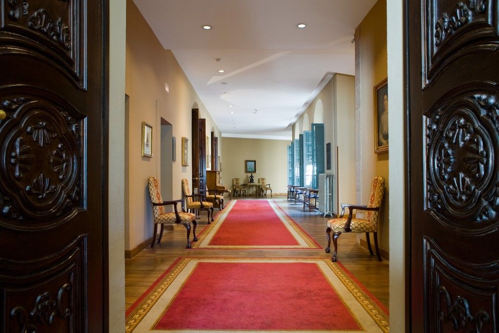 Palacio De Aviles Affiliated By Melia Exteriör bild Interior of the residence